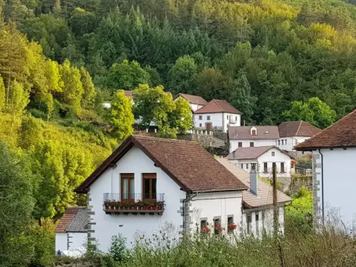 El pueblo de Izalzu